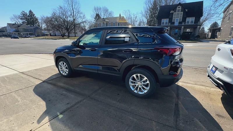 new 2025 Chevrolet TrailBlazer car, priced at $26,180