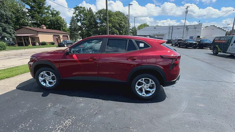 new 2025 Chevrolet Trax car, priced at $23,920