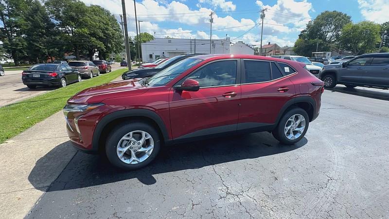 new 2025 Chevrolet Trax car, priced at $23,920