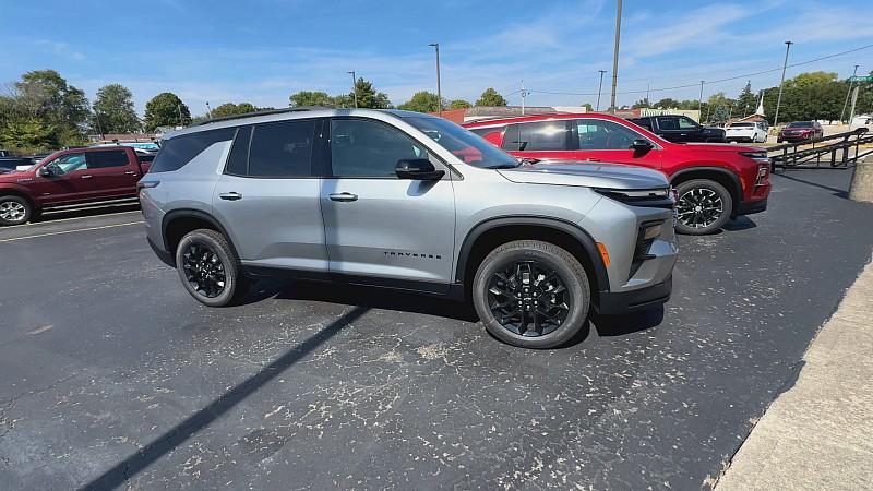new 2026 Chevrolet Traverse car, priced at $46,500