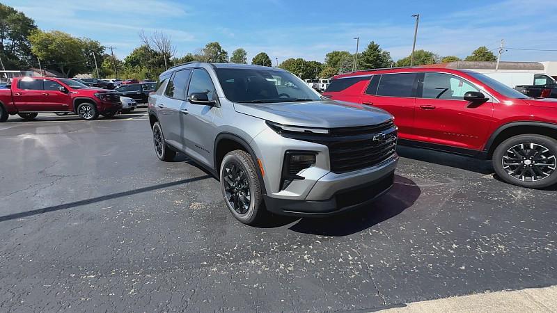 new 2026 Chevrolet Traverse car, priced at $46,500