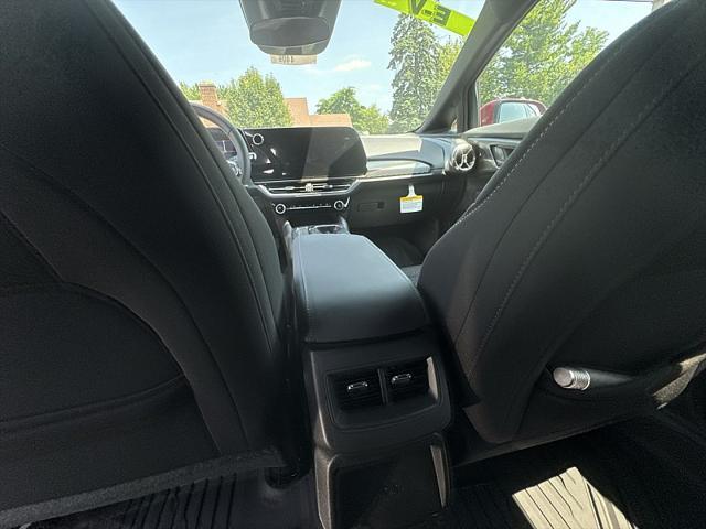new 2025 Chevrolet Equinox EV car, priced at $38,535