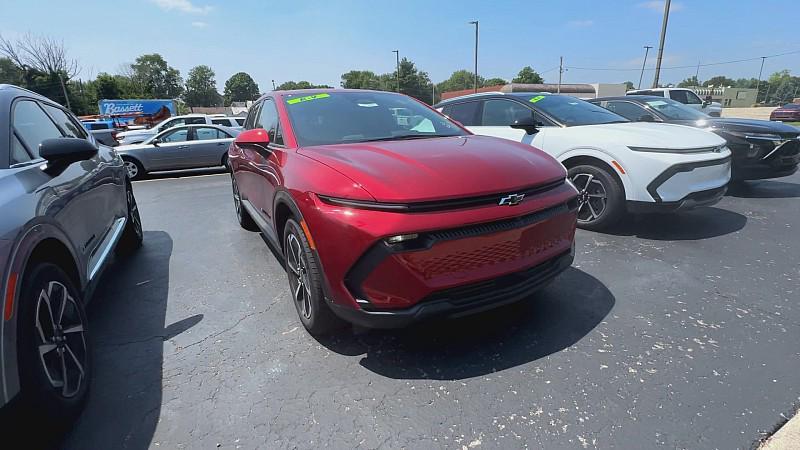 new 2025 Chevrolet Equinox EV car, priced at $38,535