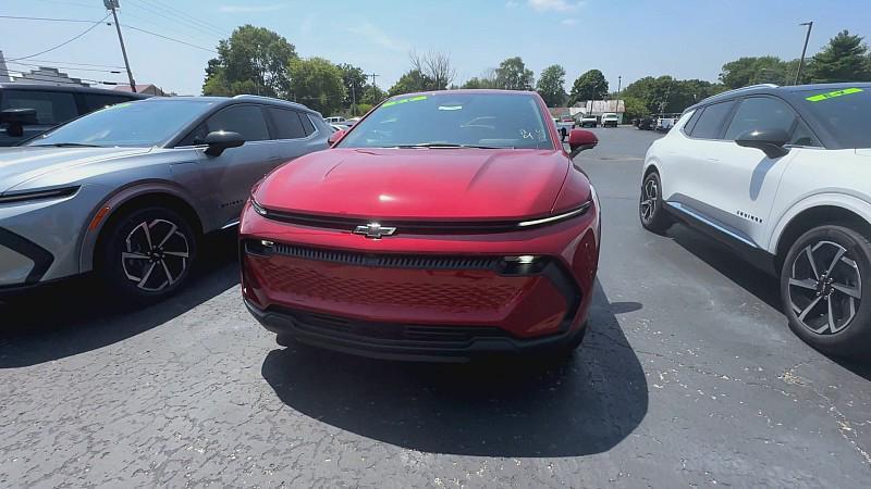 new 2025 Chevrolet Equinox EV car, priced at $38,535