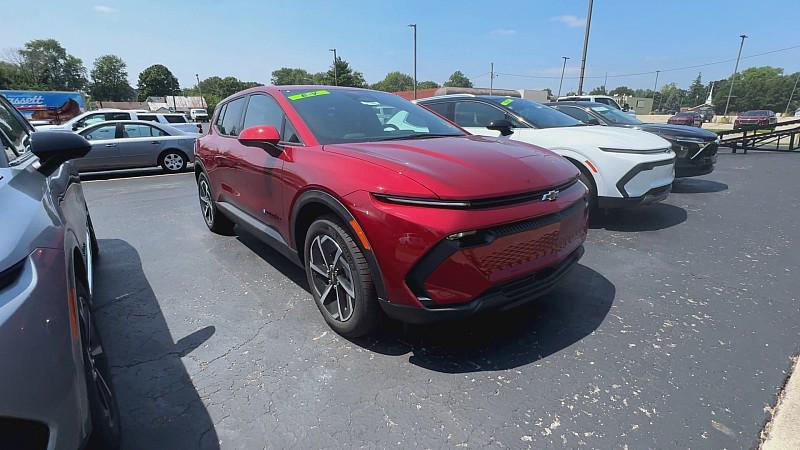 new 2025 Chevrolet Equinox EV car, priced at $38,535