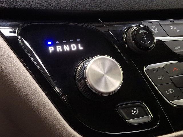 used 2024 Chrysler Pacifica car, priced at $29,400