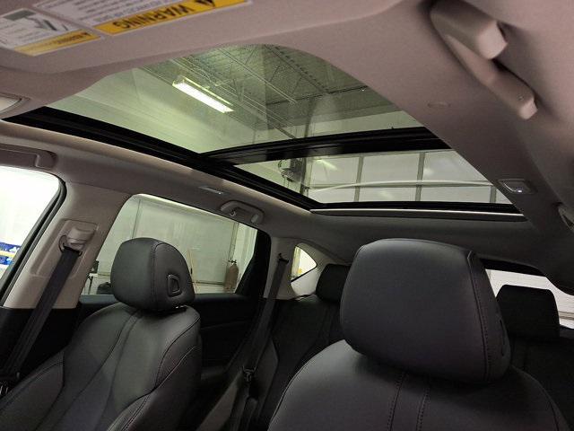 used 2024 Acura RDX car, priced at $38,400