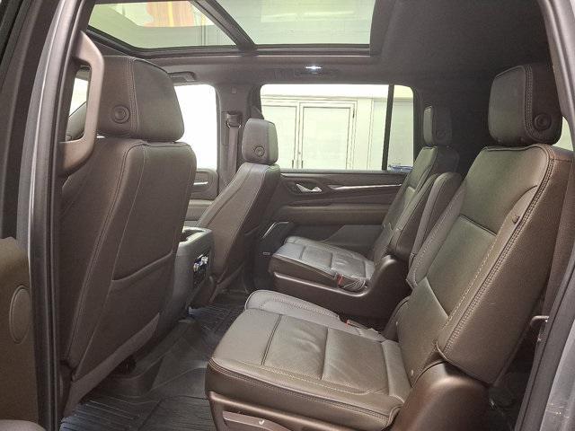 used 2022 GMC Yukon XL car, priced at $61,600