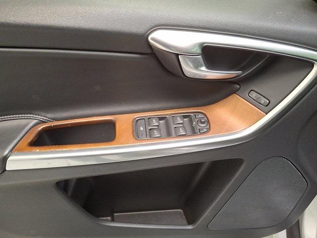 used 2017 Volvo XC60 car, priced at $19,401