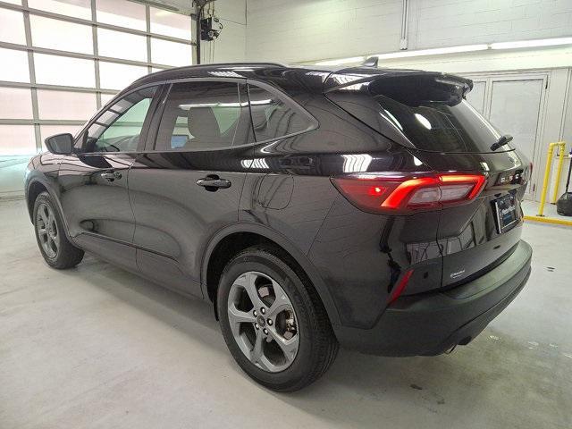 used 2025 Ford Escape car, priced at $29,900