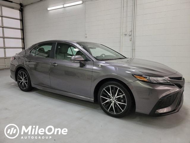 used 2022 Toyota Camry Hybrid car, priced at $27,900