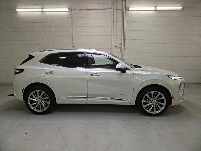 used 2025 Buick Envision car, priced at $42,800