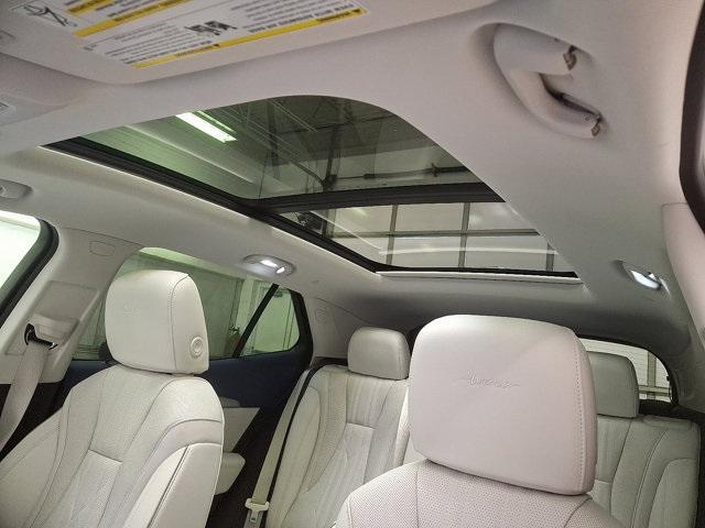 used 2025 Buick Envision car, priced at $42,800