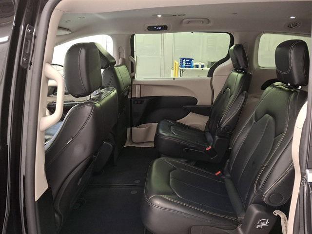 used 2024 Chrysler Pacifica car, priced at $29,600