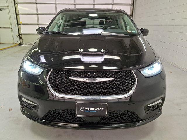 used 2024 Chrysler Pacifica car, priced at $29,600