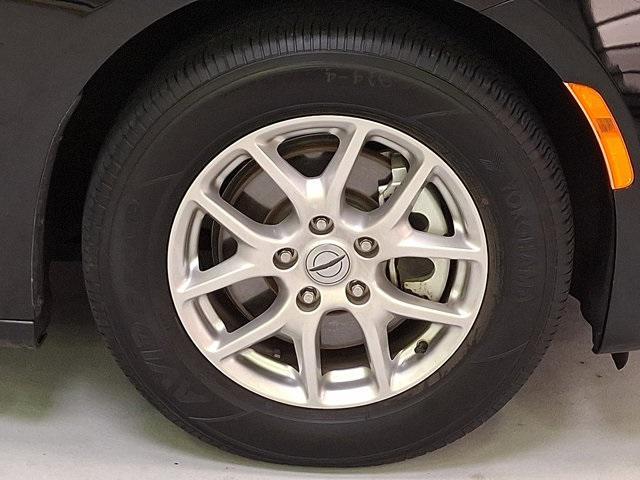 used 2024 Chrysler Pacifica car, priced at $29,600