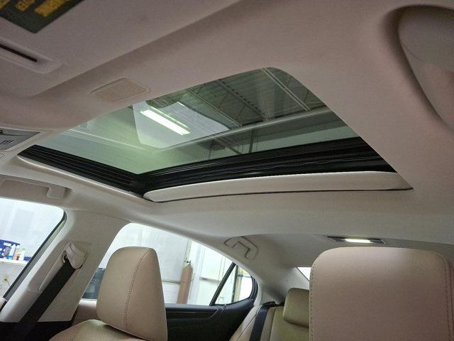 used 2021 Lexus ES 250 car, priced at $28,400