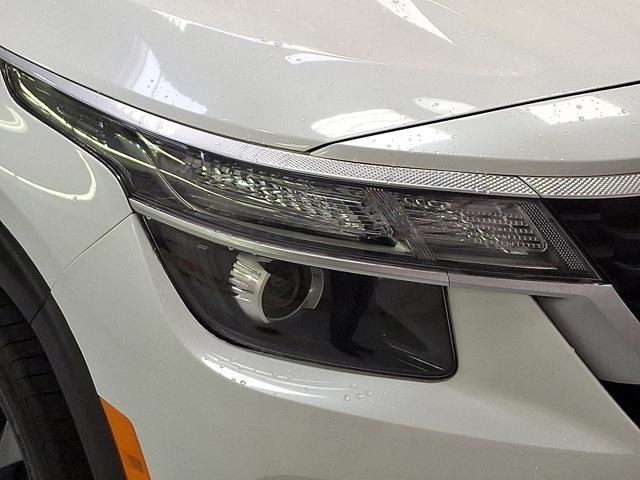 used 2021 Kia Seltos car, priced at $14,200