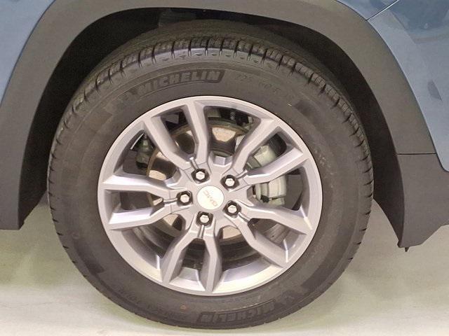 used 2024 GMC Terrain car, priced at $27,100