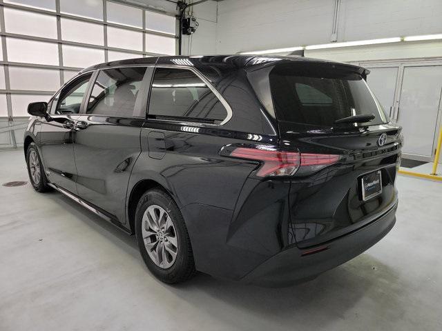 used 2021 Toyota Sienna car, priced at $32,800