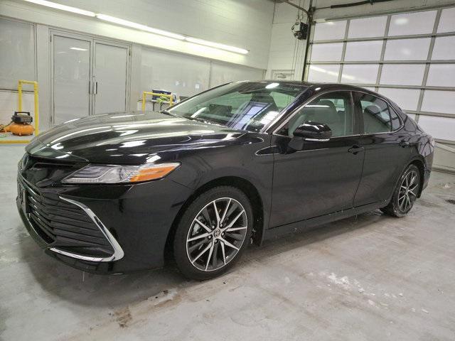 used 2022 Toyota Camry Hybrid car, priced at $28,100