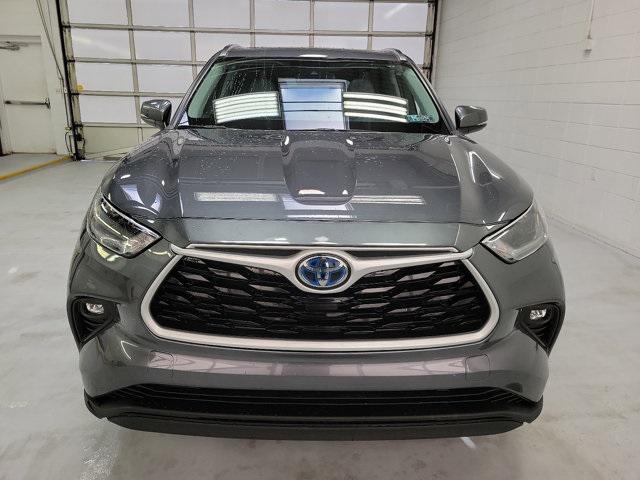 used 2021 Toyota Highlander Hybrid car, priced at $36,800