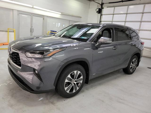 used 2021 Toyota Highlander Hybrid car, priced at $36,800