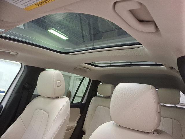 used 2022 Mercedes-Benz GLB 250 car, priced at $30,500