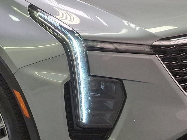 used 2025 Cadillac XT4 car, priced at $39,000
