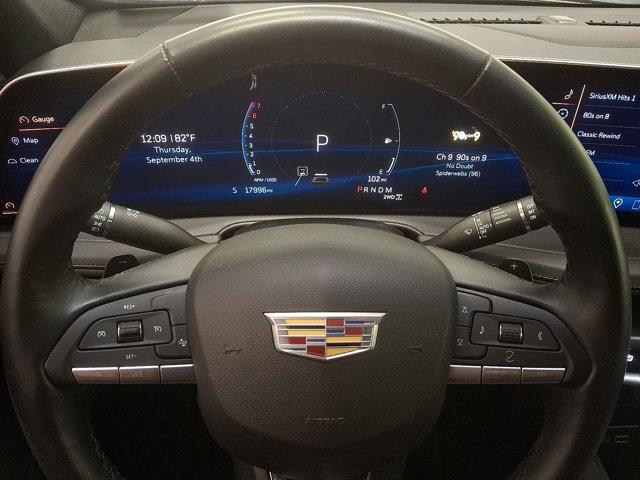 used 2025 Cadillac XT4 car, priced at $39,000