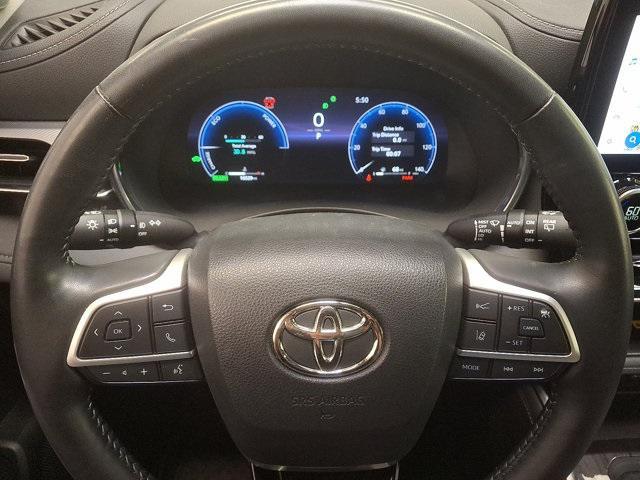 used 2024 Toyota Highlander Hybrid car, priced at $56,001