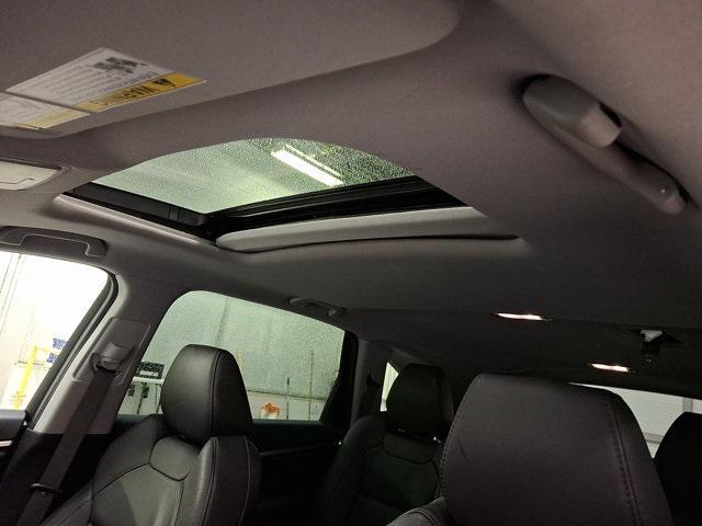 used 2020 Acura MDX car, priced at $22,900