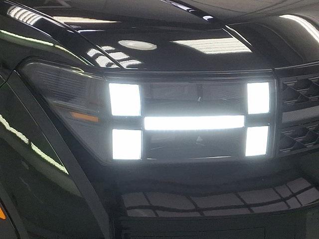 used 2024 Hyundai Santa Fe car, priced at $43,500