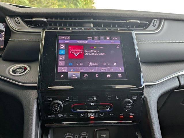used 2025 Jeep Grand Cherokee car