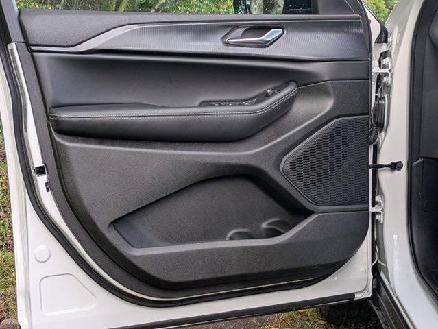 used 2025 Jeep Grand Cherokee car