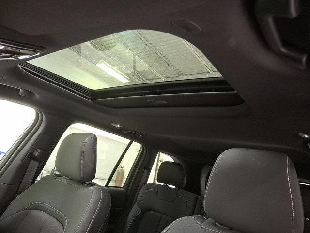used 2024 Jeep Grand Cherokee car, priced at $36,000