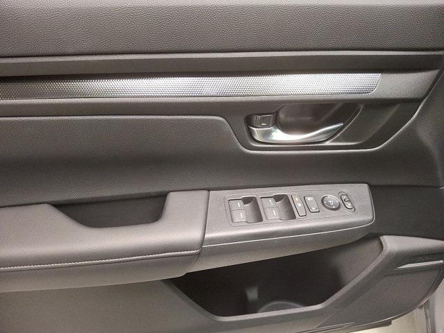 used 2025 Honda CR-V car, priced at $32,000