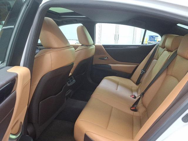 used 2021 Lexus ES 350 car, priced at $32,000
