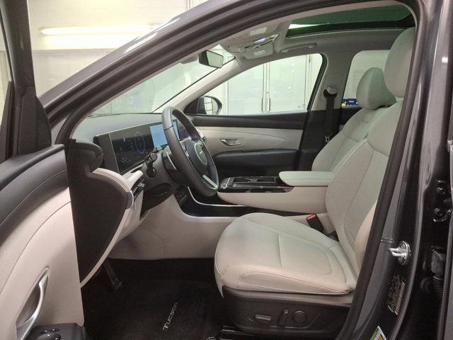 used 2025 Hyundai TUCSON Hybrid car, priced at $36,500