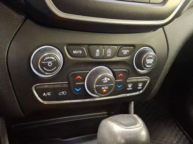 used 2020 Jeep Cherokee car, priced at $20,400
