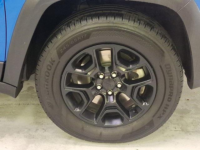used 2020 Jeep Cherokee car, priced at $20,400