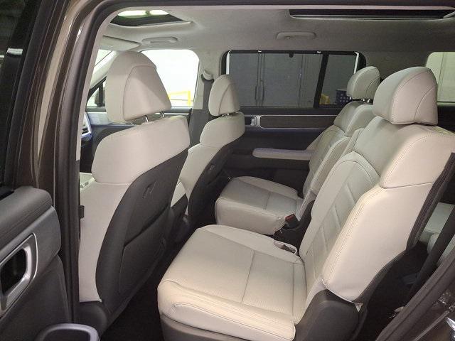 used 2024 Hyundai Santa Fe car, priced at $42,900