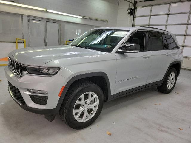 used 2023 Jeep Grand Cherokee car, priced at $34,300