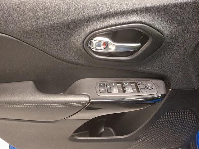 used 2023 Jeep Cherokee car, priced at $23,600