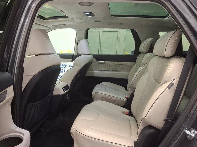 used 2024 Hyundai Palisade car, priced at $42,700
