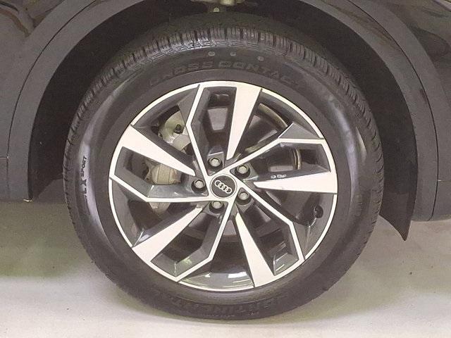 used 2024 Audi Q5 car, priced at $38,900