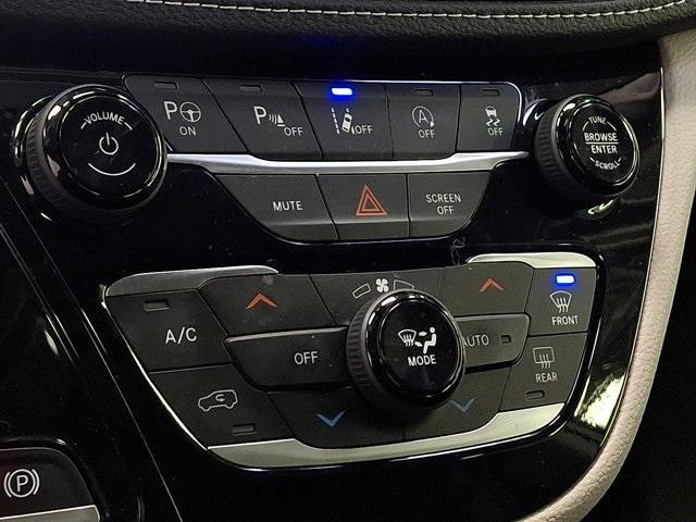 used 2022 Chrysler Pacifica car, priced at $33,400