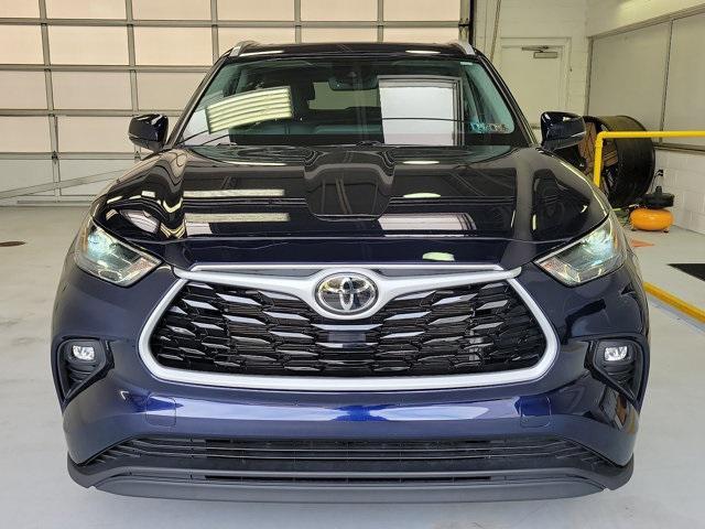 used 2023 Toyota Highlander car, priced at $39,800