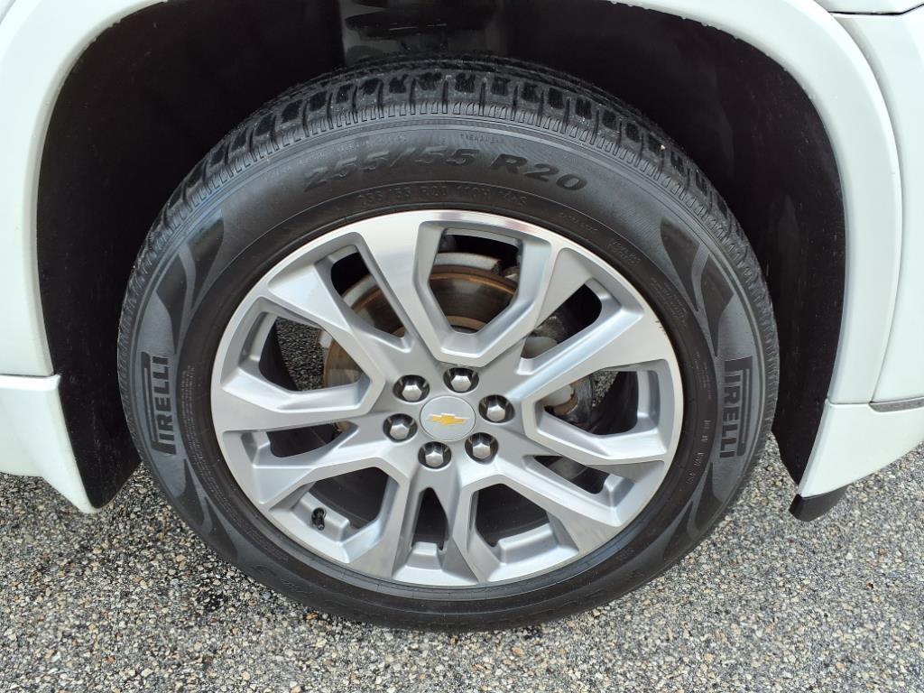 used 2018 Chevrolet Traverse car, priced at $17,484