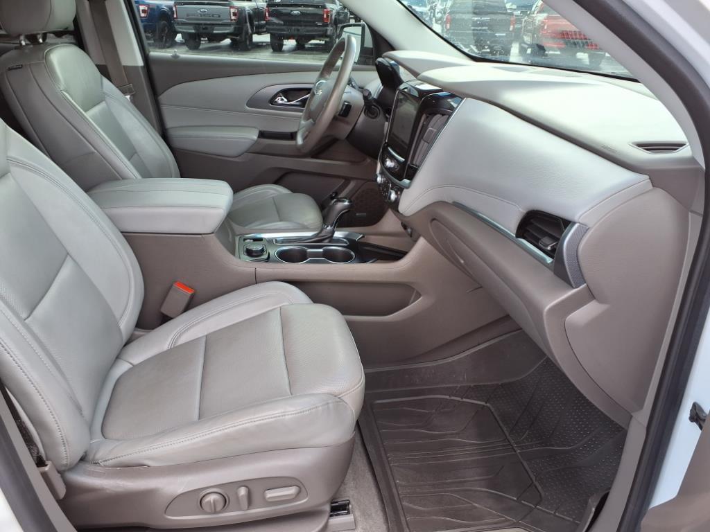 used 2018 Chevrolet Traverse car, priced at $17,484